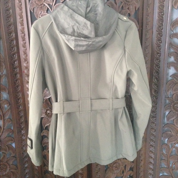 Olive belted Michael Kors jacket, size medium - Picture 3 of 4